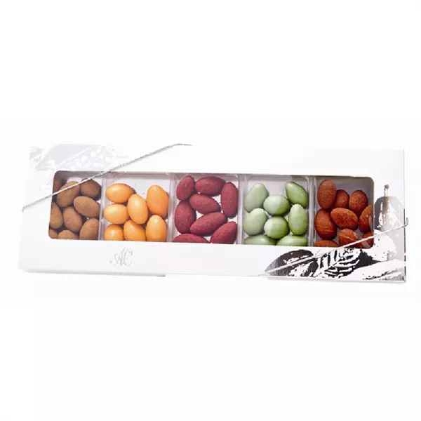 Drageéæske med 5 mandelvarianter 125 gram.