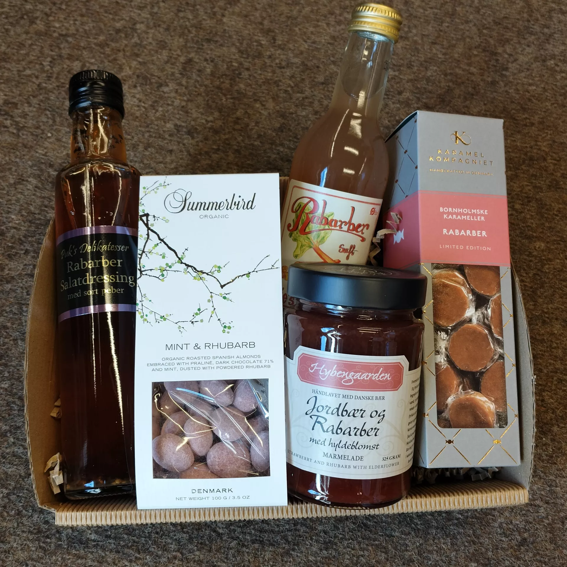 Rabarberkurv m/vin og sødt